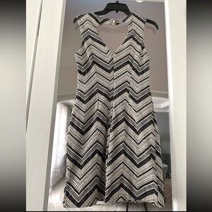 Chelsea & Violet Chevron Print Dress – Size Medium – Open Back